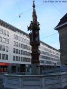 Der sp&auml;tgotische Brunnen auf dem Fischmarkt