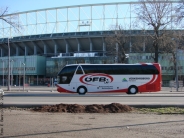 Bus der &ouml;sterreichischen Nationalmannschaft vor dem Ernst-Happel-Stadion